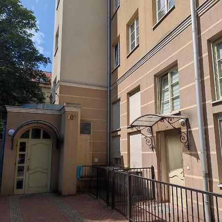 Apartament Przy Fontannie Neptuna Danzig Exterior foto