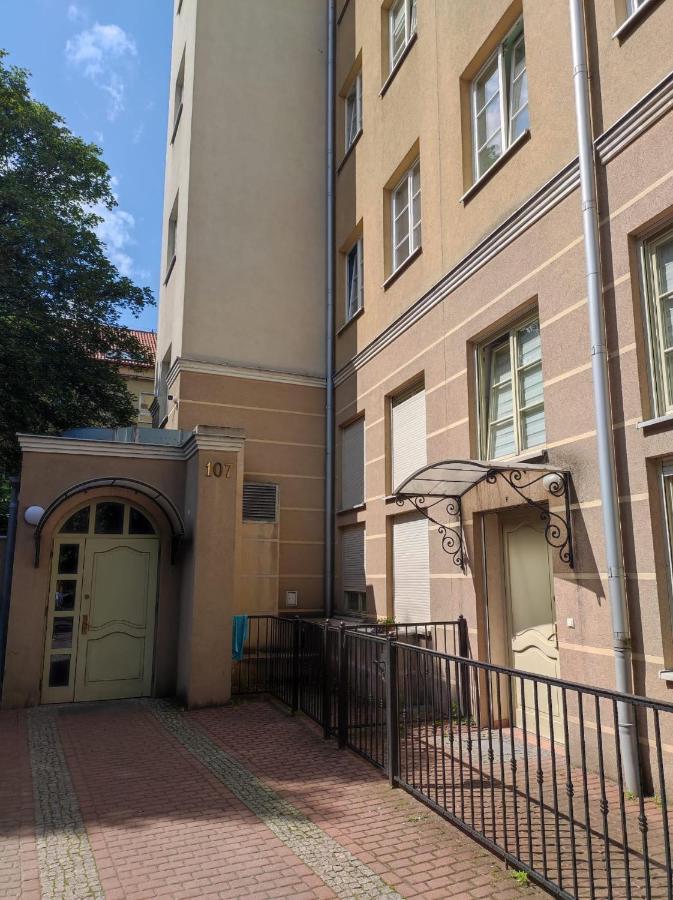 Apartament Przy Fontannie Neptuna Danzig Exterior foto