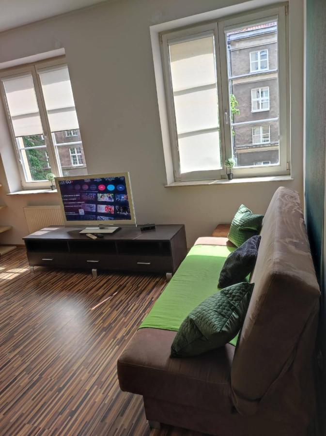 Apartament Przy Fontannie Neptuna Danzig Exterior foto
